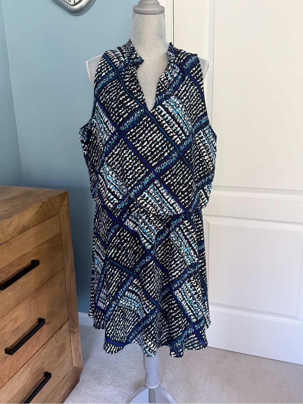 White House Black Market Printed Sleeveless Blouson Knee-Length Dress, sz XL